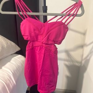 Lululemon “Exquisite” top